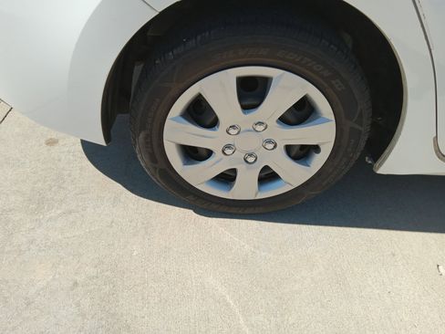 Used 2016 MAZDA MAZDA3 i Sport image 36