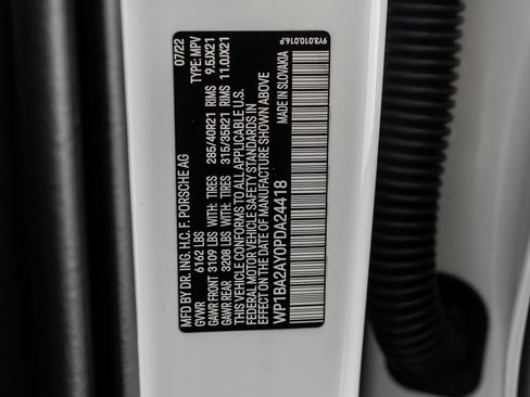 Used 2023 Porsche Cayenne Platinum Edition image 67