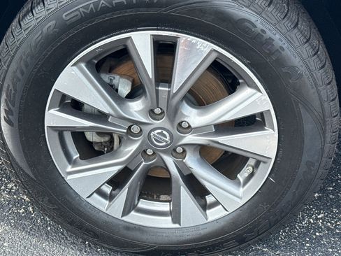 Used 2018 Nissan Murano SV AWD/4WD image 9
