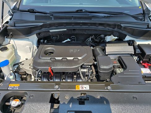 Used 2017 Hyundai Santa Fe Sport FWD image 19