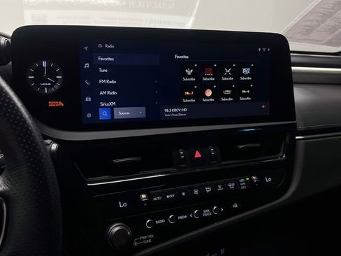 Certified 2023 Lexus ES 350 F Sport w/ Accessory Package (Z2) FWD image 18