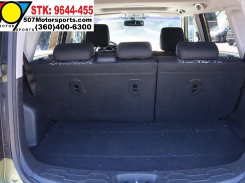 Used 2010 Kia Soul + w/ Audio Pkg FWD image 15