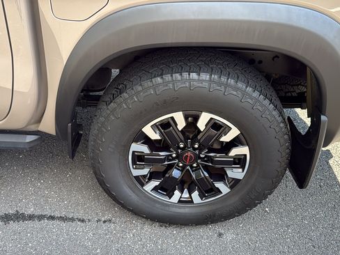 Certified 2023 Nissan Frontier PRO-4X w/ Pro Convenience Package AWD/4WD image 22