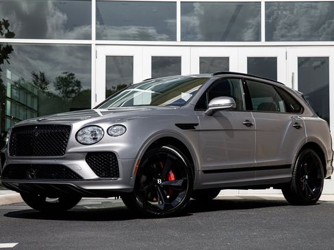 New 2026 Bentley Bentayga AWD/4WD image 3