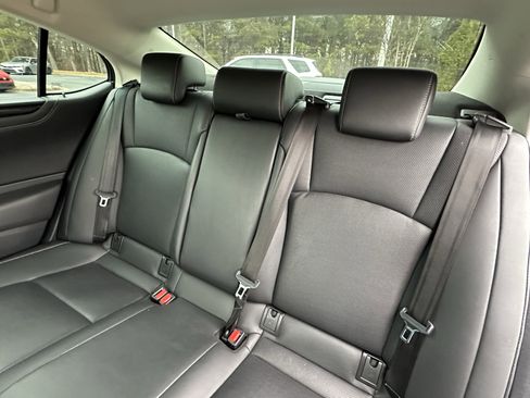 Used 2020 Lexus ES 300h w/ Premium Package image 10