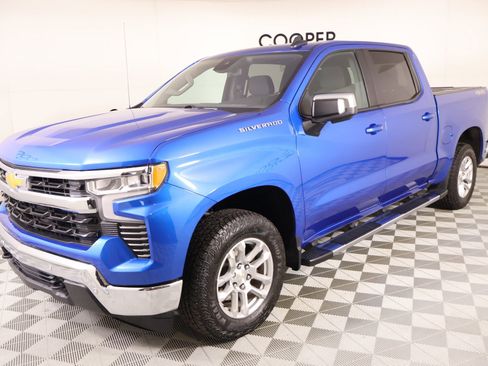 Used 2024 Chevrolet Silverado 1500 LT w/ Safety Package image 10