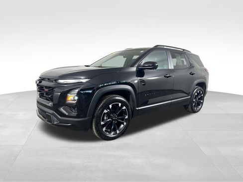 Used 2025 Chevrolet Equinox RS w/ Safety and Technology Package image 2