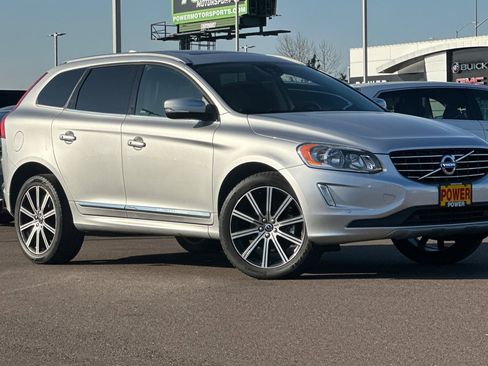 Used 2016 Volvo XC60 T5 Premier w/ Proximity Package image 2