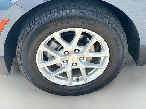 Used 2024 Chevrolet Equinox LS FWD image 28