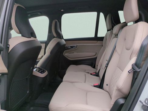 New 2026 Volvo XC90 B6 Plus image 13