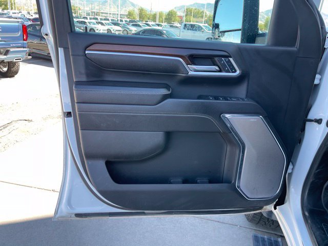 Used 2024 GMC Sierra 2500 Denali w/ Denali Reserve Package AWD/4WD image 15
