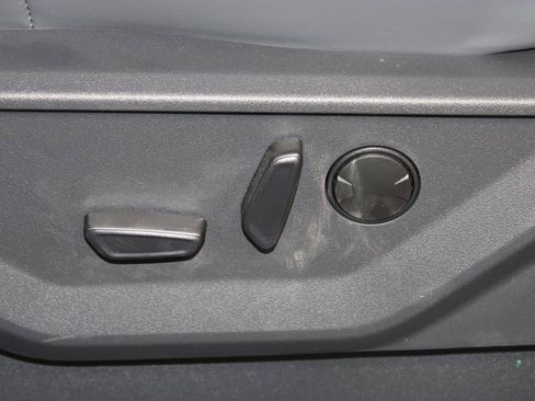 New 2026 Ford Expedition Active image 22