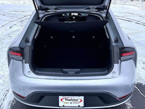 Used 2025 Toyota Prius LE image 35