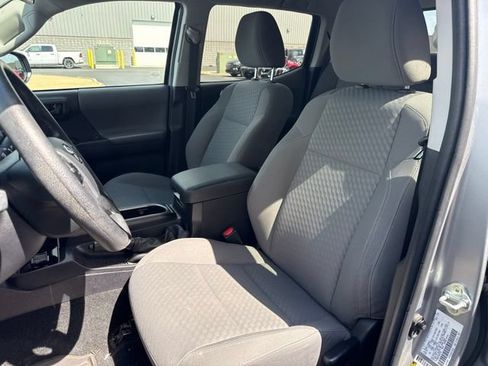 Used 2023 Toyota Tacoma SR AWD/4WD image 15