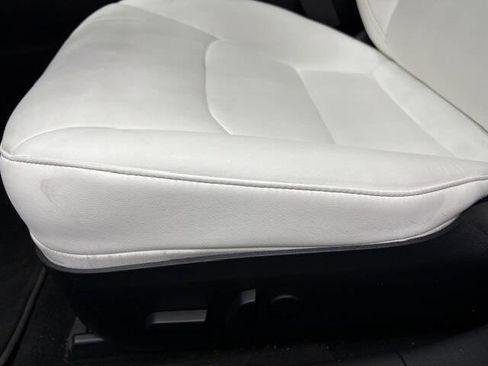 Used 2018 Tesla Model 3 Long Range image 18