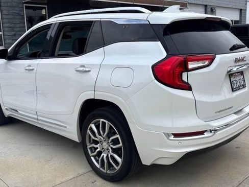 Used 2022 GMC Terrain Denali image 7