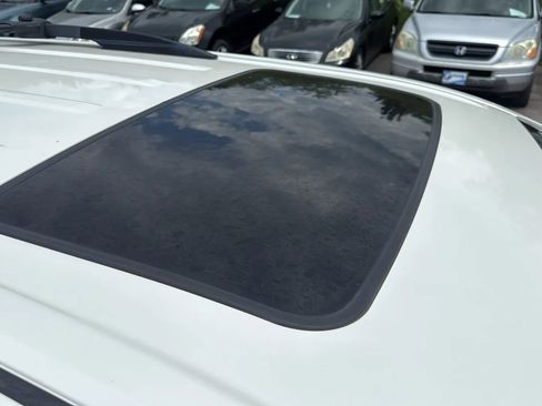 Used 2019 Toyota Sienna XLE image 32