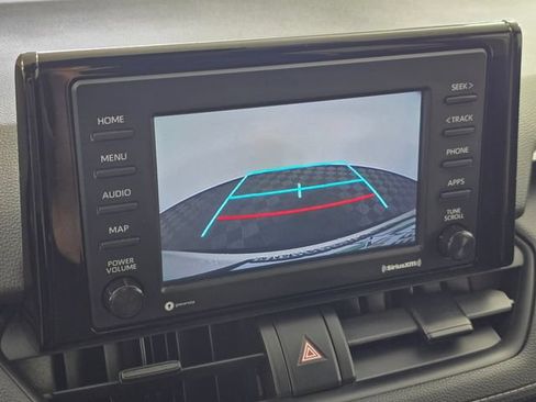 Used 2021 Toyota RAV4 LE w/ Carpet Mat Package (TMS) FWD image 31
