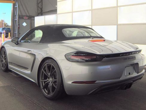 Used 2022 Porsche 718 Boxster image 8