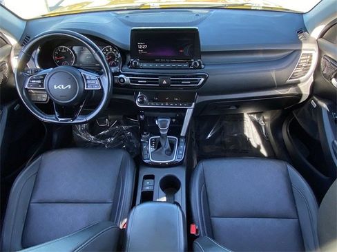Used 2023 Kia Seltos SX image 16