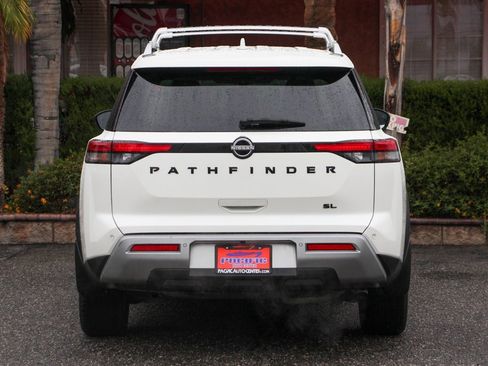 Used 2024 Nissan Pathfinder SL w/ SL Premium Package image 7