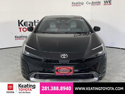 Certified 2024 Toyota Prius XLE FWD image 11