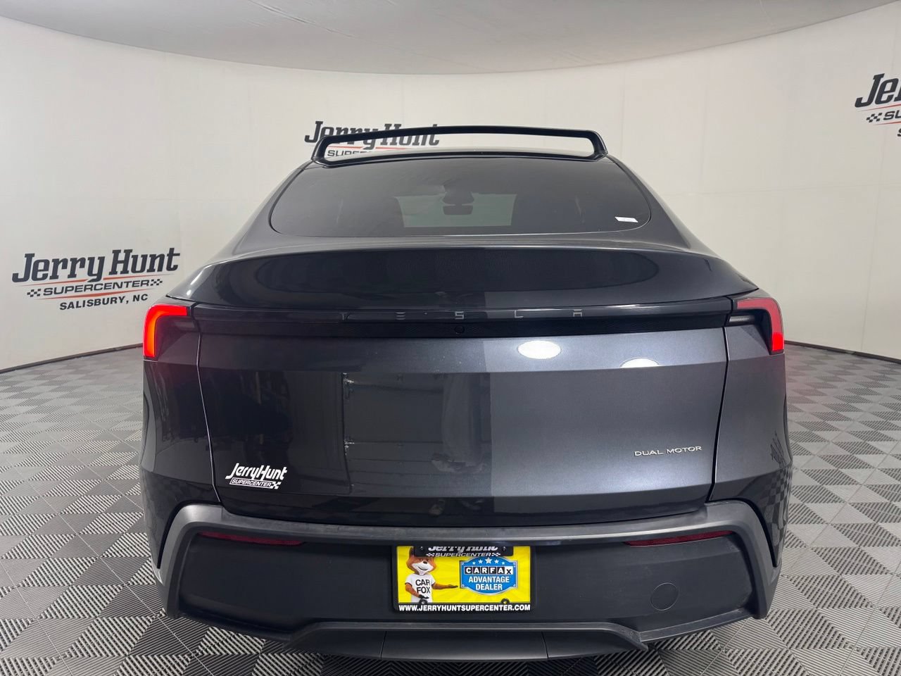 Used 2026 Tesla Model Y Long Range AWD/4WD image 7