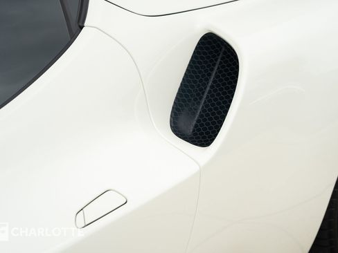 Used 2024 Ferrari 296 GTS RWD image 9