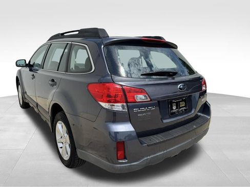 Used 2014 Subaru Outback 2.5i w/ Alloy Wheel Package AWD/4WD image 4