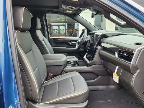 New 2026 GMC Yukon Elevation w/ Elevation Premium Package AWD/4WD image 44