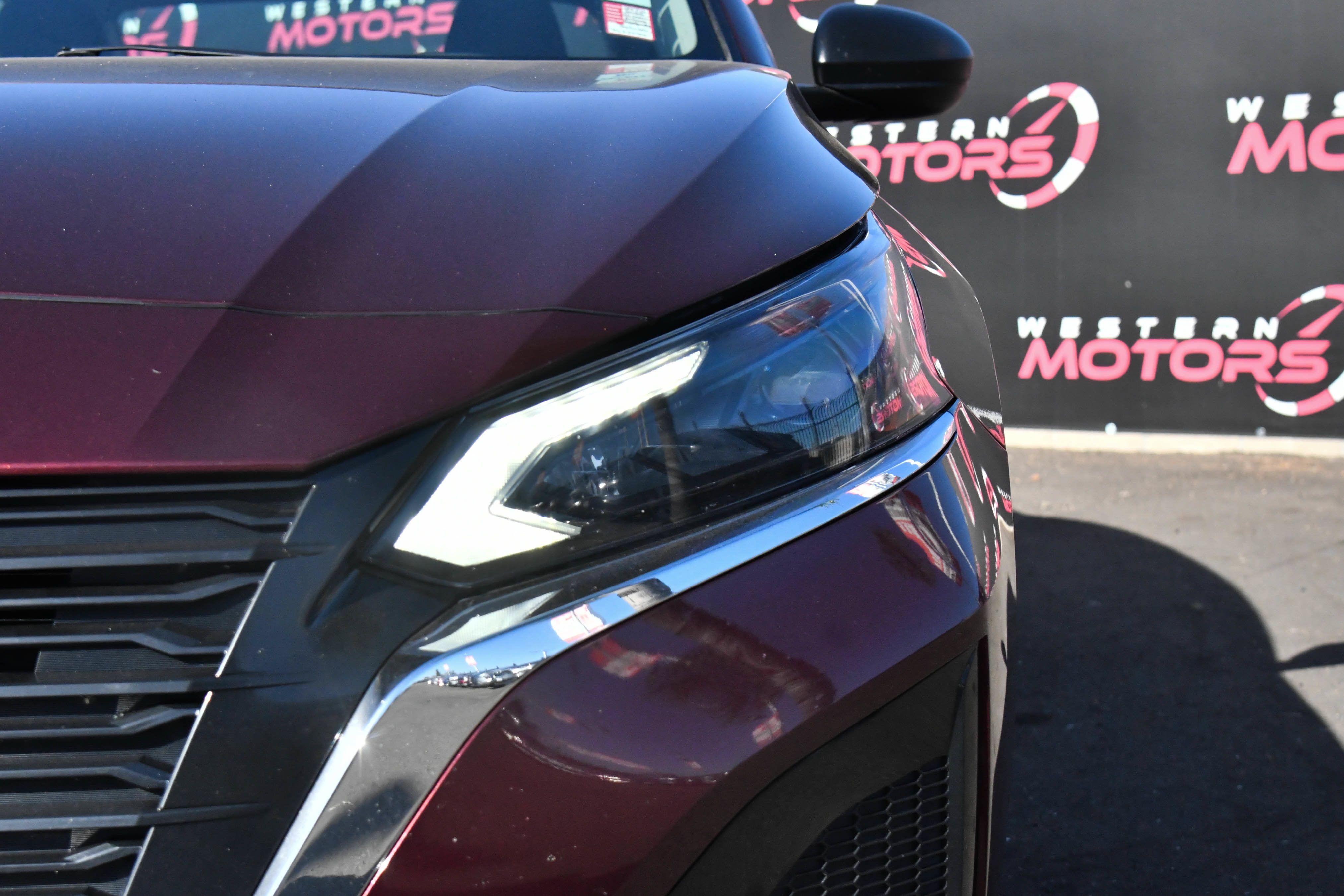 Used 2025 Nissan Altima 2.5 SV FWD image 11
