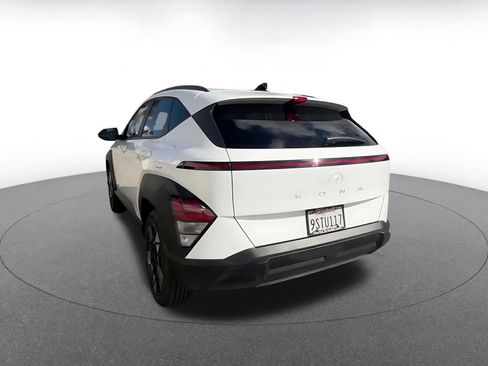 Used 2025 Hyundai Kona SEL image 14