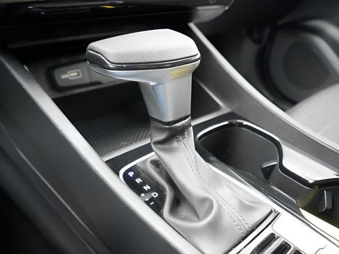 Certified 2024 Hyundai Santa Cruz SEL FWD image 27