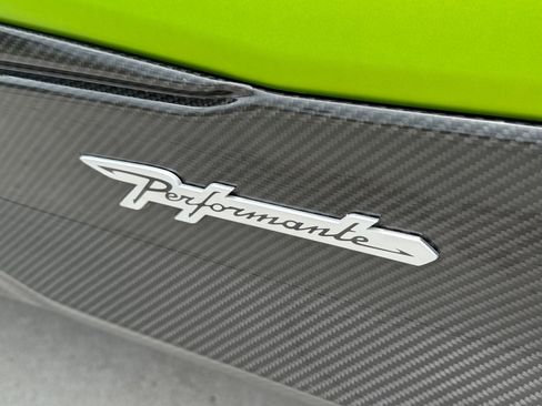 Used 2023 Lamborghini Urus Performante AWD/4WD image 76