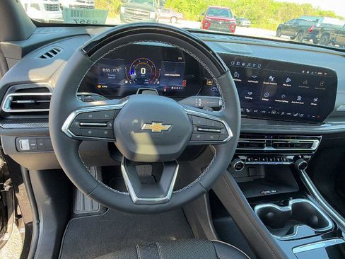 New 2026 Chevrolet Traverse High Country FWD image 17