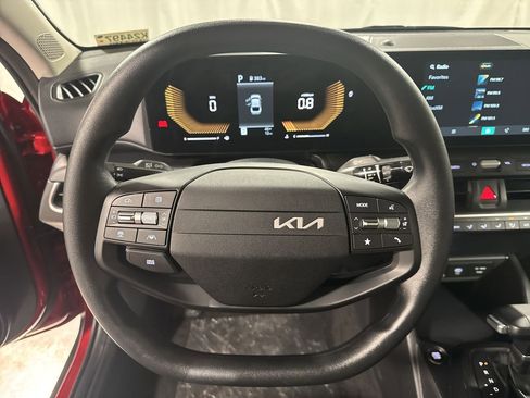 New 2025 Kia K4 LXS image 22
