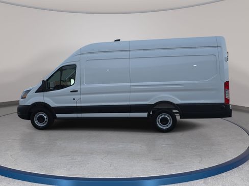 New 2026 Ford Transit 250 148 High Roof Extended RWD image 8