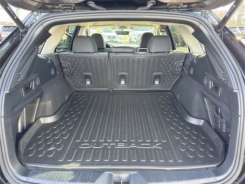 Used 2022 Subaru Outback Onyx Edition XT w/ Popular Package #2 image 10