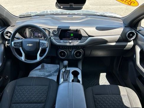 Used 2021 Chevrolet Blazer LT AWD/4WD image 19