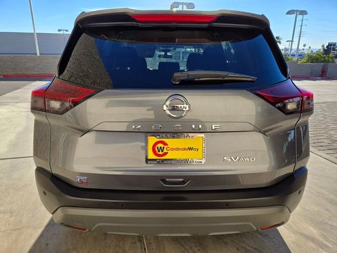 Used 2021 Nissan Rogue SV AWD/4WD image 5
