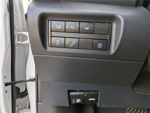 Used 2022 Nissan Kicks S image 21