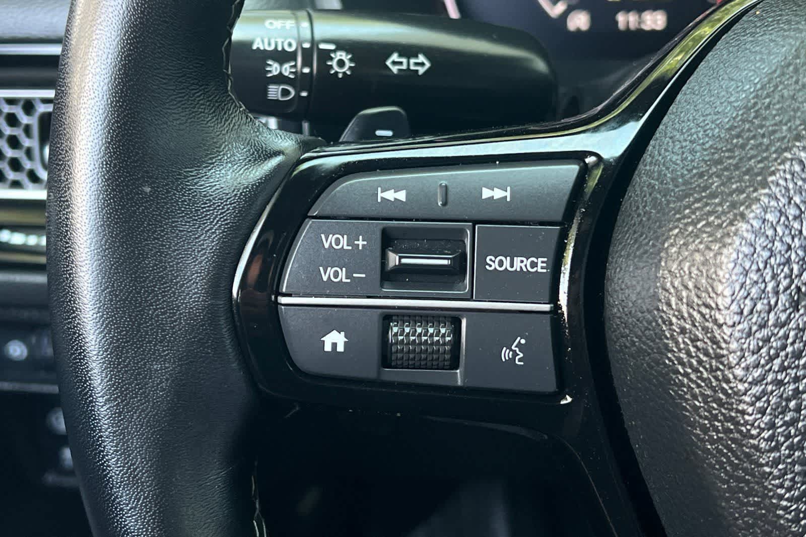 Used 2024 Honda Civic Sport image 28