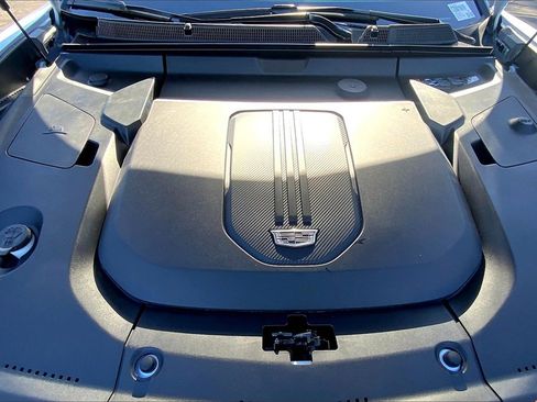 New 2026 Cadillac Lyriq V image 17