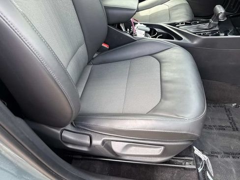 Used 2023 Kia Niro EX FWD image 10