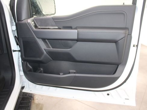 New 2025 Ford F150 XLT w/ Equipment Group 302A MID image 32