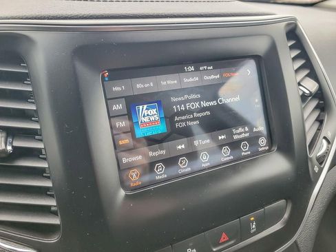 Used 2021 Jeep Cherokee Latitude Plus image 15