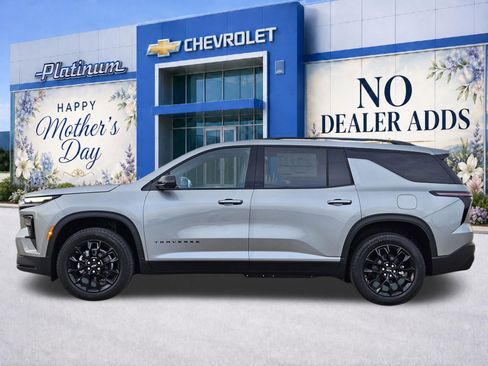 New 2026 Chevrolet Traverse LT FWD image 3