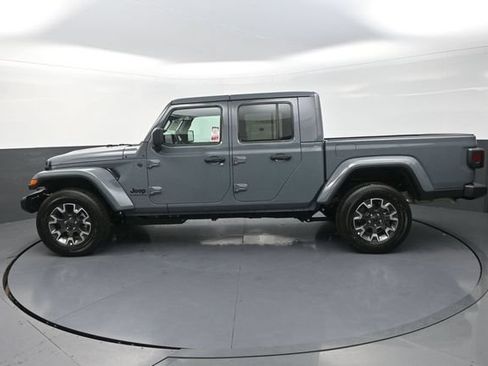 New 2026 Jeep Gladiator Sport AWD/4WD image 6