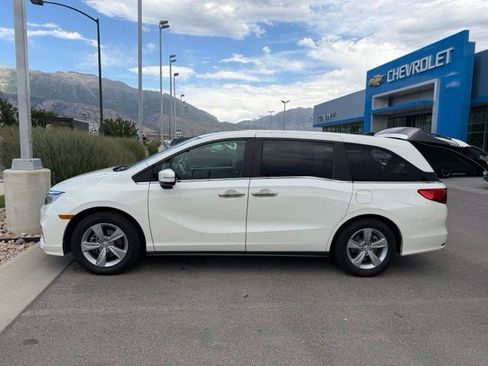 Used 2018 Honda Odyssey EX-L image 2