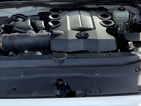 Used 2019 Toyota 4Runner Limited AWD/4WD image 30